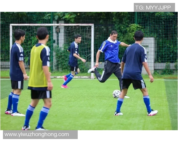 鹦鹉足球明星的名字盘点与介绍让我们一起了解这些绿羽球场英雄